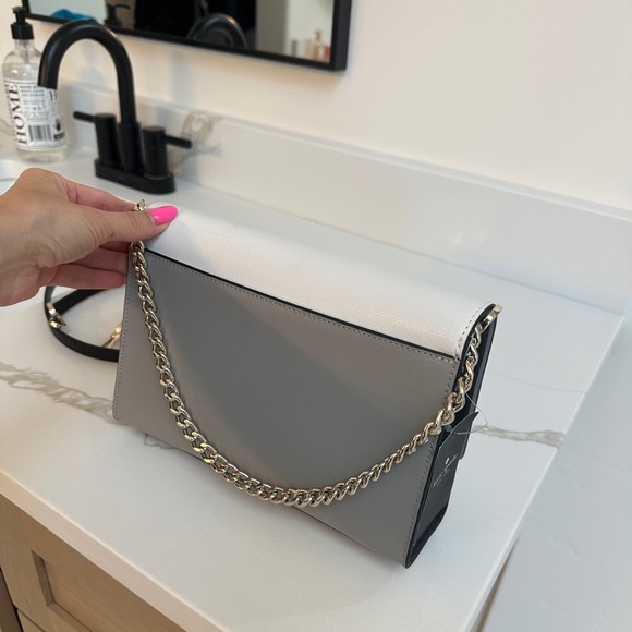 BEAUTIFUL BRAND NEW GREY AND WHITE KATE SPADE CROSS BODY! STRAP INCLUDED! - Picture 11 of 16